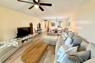 7320 Lake Cir Dr, Margate, FL 33063 - Photo 9