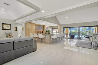 513 N Country Club Drive, Atlantis, FL 33462 - Photo 3