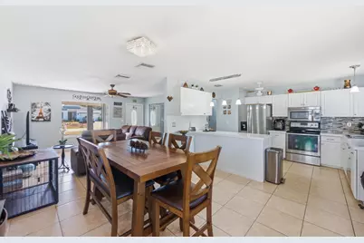 1802 SE Carvalho Street, Port Saint Lucie, FL 34983 - Photo 9