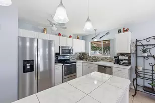 1802 SE Carvalho St, Port Saint Lucie, FL 34983 - Photo 13