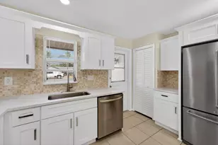 1422 42nd St, West Palm Beach, FL 33407 - Photo 13