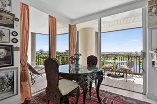 2427 Presidential Way, West Palm Beach, FL 33401 - Photo 13