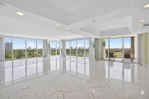 2427 Presidential Way, West Palm Beach, FL 33401 - Photo 1