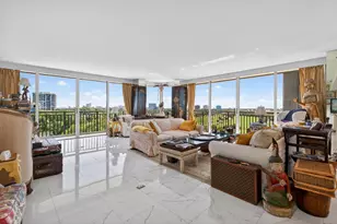 2427 Presidential Way, West Palm Beach, FL 33401 - Photo 3