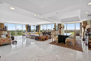 2427 Presidential Way, West Palm Beach, FL 33401 - Photo 3