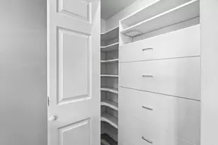 7376 W Oakridge Cir, Lantana, FL 33462 - Photo 9