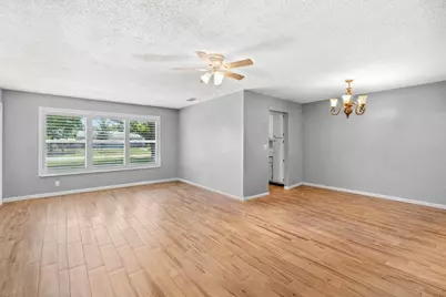 7376 W Oakridge Circle #C, Lantana, FL 33462 - Photo 5