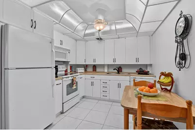 4110 Oakridge V, Deerfield Beach, FL 33442 - Photo 9