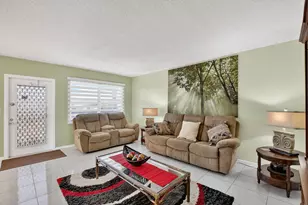 4110 Oakridge V, Deerfield Beach, FL 33442 - Photo 5