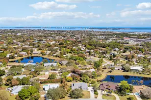 899 NE Juniper Pl, Jensen Beach, FL 34957 - Photo 41