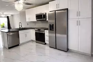 6770 Dupere Ln, Lake Worth Beach, FL 33467 - Photo 7