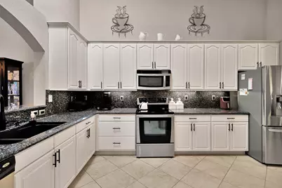 6515 Oxford Circle #103, Vero Beach, FL 32966 - Photo 7