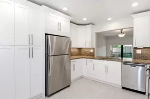 363 W Camino Real, Boca Raton, FL 33432 - Photo 7