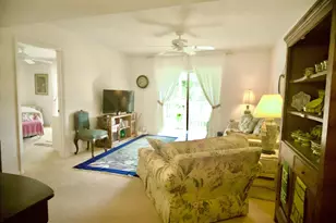 18081 SE Country Club Dr, Jupiter, FL 33469 - Photo 5