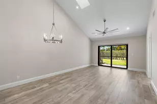 418 Cottonwood Pl, Boca Raton, FL 33431 - Photo 5