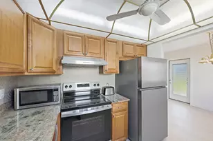 452 Brittany J, Delray Beach, FL 33446 - Photo 5