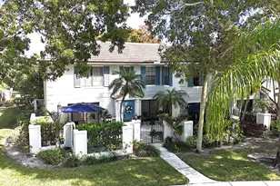 352 Prestwick Cir, Palm Beach Gardens, FL 33418 - Photo 47