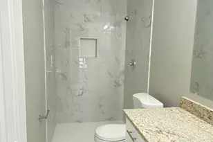 175 SE 27th Pl, Boynton Beach, FL 33435 - Photo 5