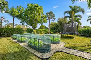 15855 Meadow Wood Dr, Wellington, FL 33414 - Photo 39