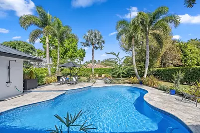 15855 Meadow Wood Drive, Wellington, FL 33414 - Photo 33