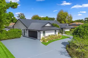 15855 Meadow Wood Dr, Wellington, FL 33414 - Photo 41