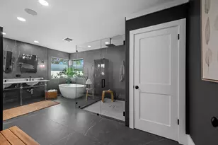 15855 Meadow Wood Dr, Wellington, FL 33414 - Photo 21