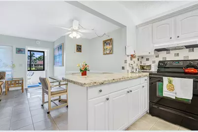 103 Lake Pine Circle Circle #D-1, Greenacres, FL 33463 - Photo 9