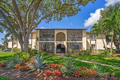103 Lake Pine Circle Circle #D-1, Greenacres, FL 33463 - Photo 1
