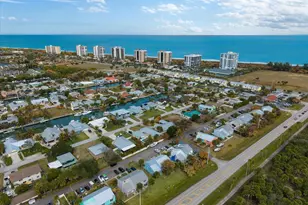 914 Shorewinds Dr, Fort Pierce, FL 34949 - Photo 35