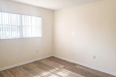 4141 16th Street #403, Vero Beach, FL 32960 - Photo 5