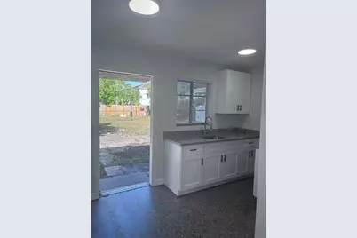 715 S J Street, Lake Worth, FL 33460 - Photo 3