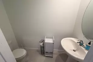 676 Salisbury Cir, Fort Pierce, FL 34982 - Photo 7