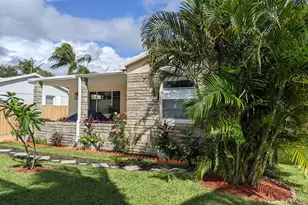 228 Vanderbilt Dr, Lake Worth, FL 33460 - Photo 1