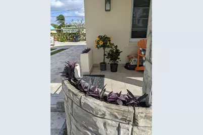 228 Vanderbilt Drive, Lake Worth, FL 33460 - Photo 3