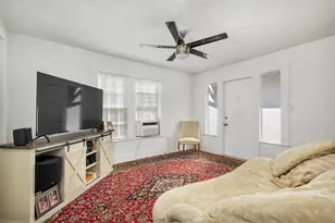 700 Upland Rd, West Palm Beach, FL 33401 - Photo 15