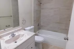 611 Cypress Lake Blvd, Deerfield Beach, FL 33064 - Photo 15