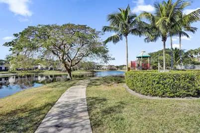 4827 Palmbrooke Circle W, West Palm Beach, FL 33417 - Photo 65