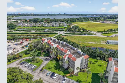 3050 Presidential Way #106, West Palm Beach, FL 33401 - Photo 37