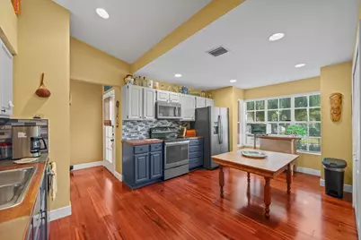 13011 Blue Lake Drive, Wellington, FL 33414 - Photo 3