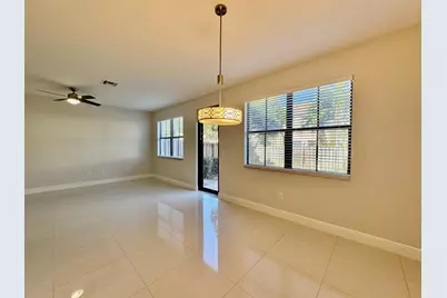9623 Town Parc Circle S, Parkland, FL 33076 - Photo 11