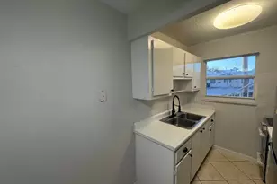 111 N L St, Lake Worth Beach, FL 33460 - Photo 3