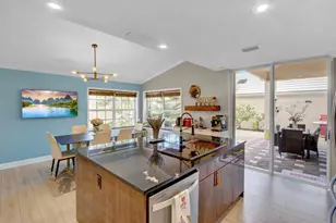 12 Brighton Ct, Palm Beach Gardens, FL 33418 - Photo 9