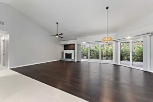 10440 SE Jupiter Narrows Dr, Hobe Sound, FL 33455 - Photo 7