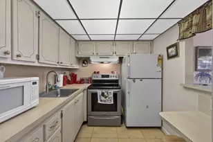 39 Dorchester B, West Palm Beach, FL 33417 - Photo 9