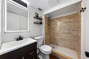 3849 Victoria Dr, West Palm Beach, FL 33406 - Photo 13