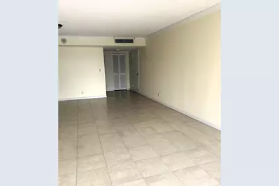 2000 Presidential Way #306, West Palm Beach, FL 33401 - Photo 5