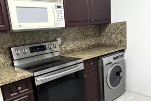 2000 Presidential Way, West Palm Beach, FL 33401 - Photo 21