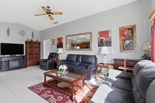 1285 Green Pine Blvd, West Palm Beach, FL 33409 - Photo 11