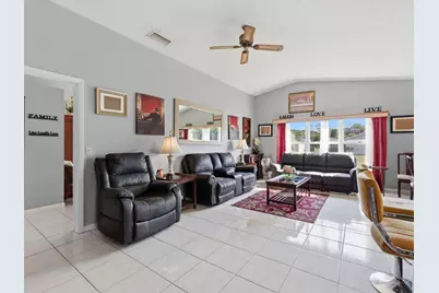 1285 Green Pine Boulevard, West Palm Beach, FL 33409 - Photo 9