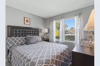 1285 Green Pine Boulevard, West Palm Beach, FL 33409 - Photo 21